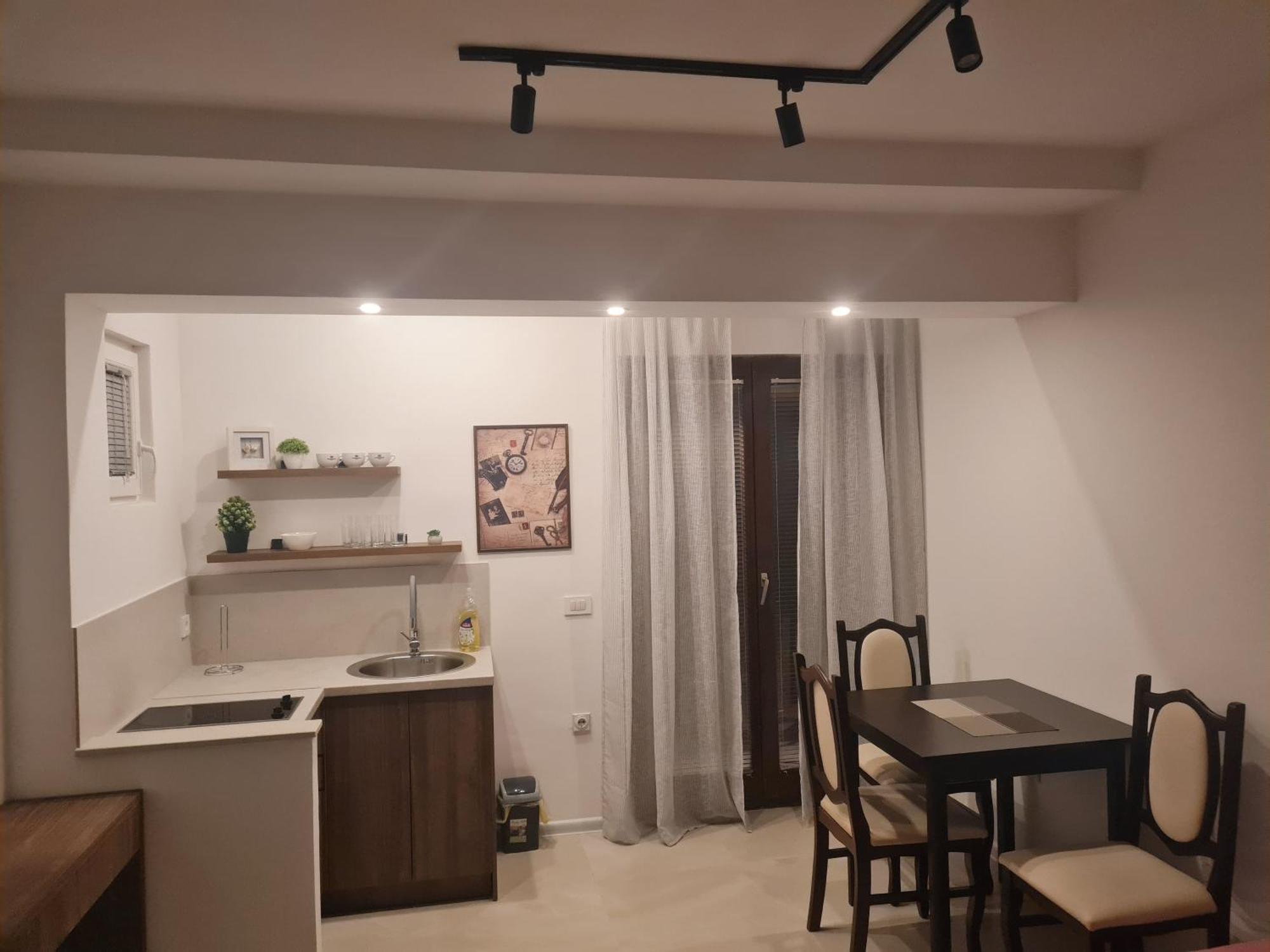 Apartament Four Roses,
